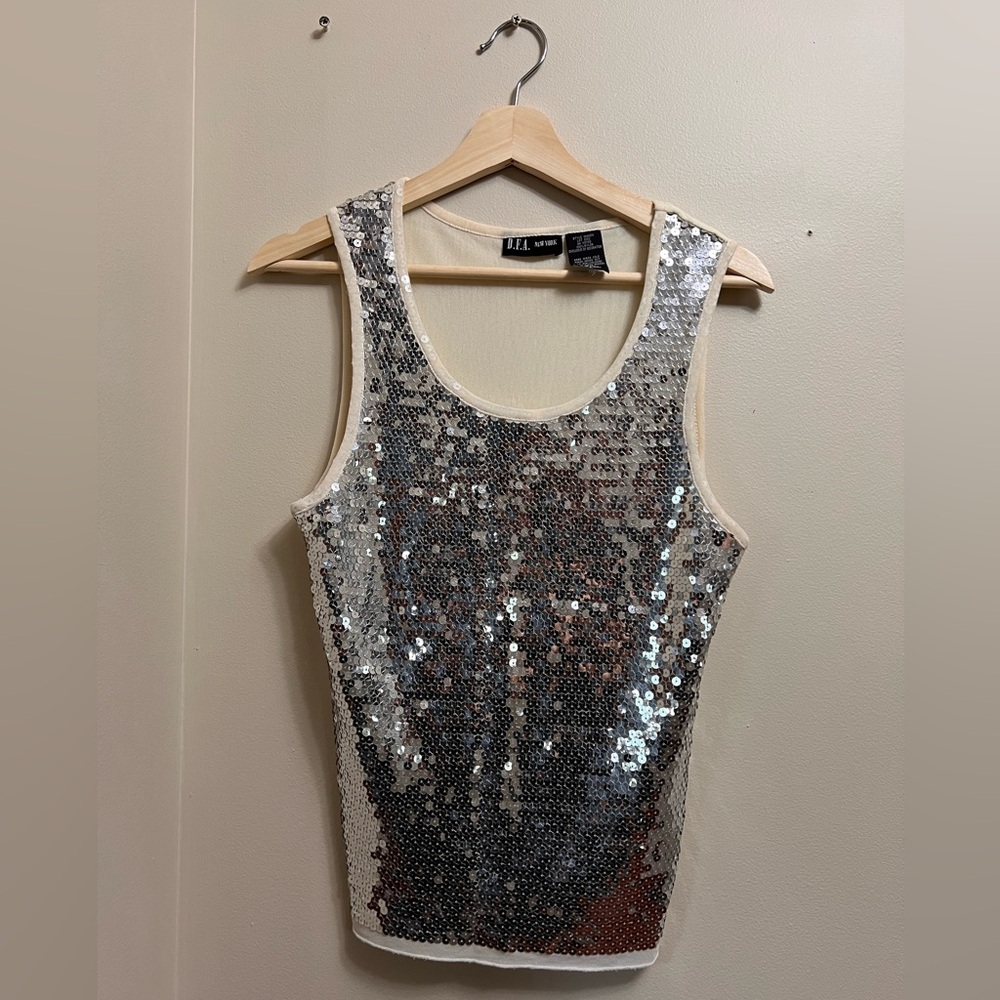DFA New York Sequined Mesh Tank Top Women’s Size Medium Silver and Ivory